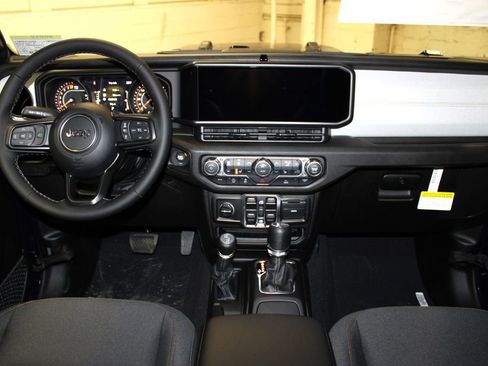 New 2026 Jeep Gladiator Sport image 9