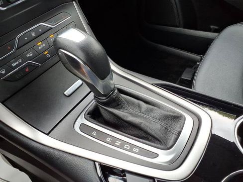 Certified 2018 Ford Edge SEL w/ Equipment Group 201A AWD/4WD image 20