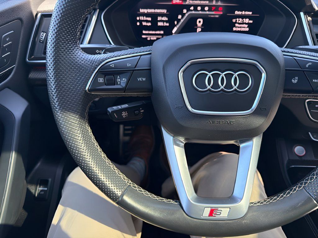 Used 2021 Audi SQ5 Prestige AWD/4WD image 14