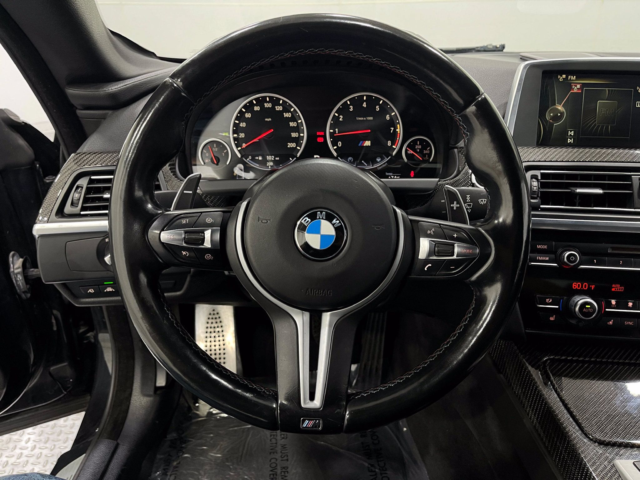 Used 2015 BMW M6 Convertible RWD image 21