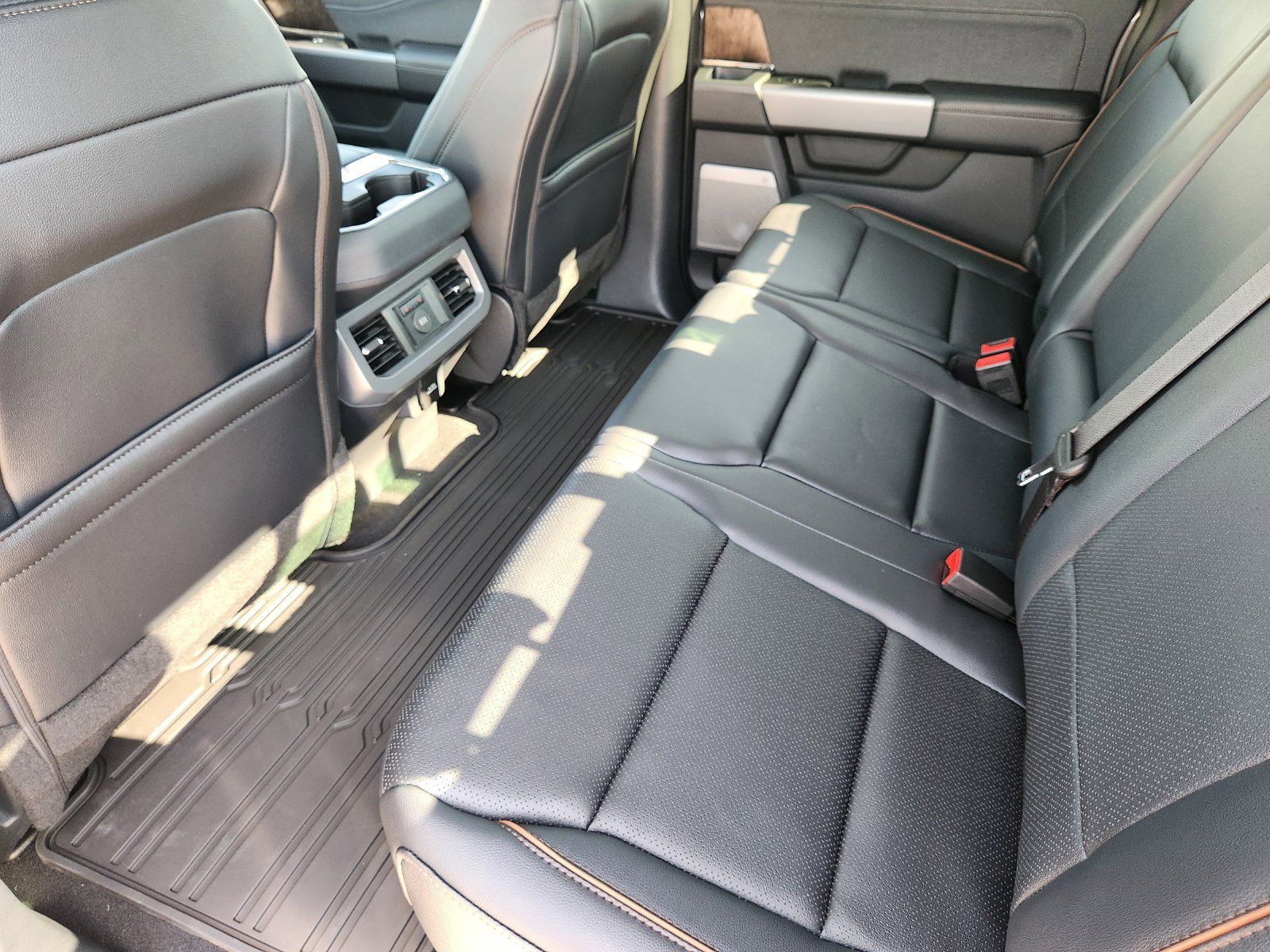 New 2026 Ford F250 Lariat w/ Black Appearance Package AWD/4WD image 26