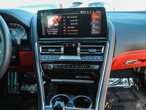 Used 2025 BMW 840i Convertible w/ Comfort Seating Package image 14