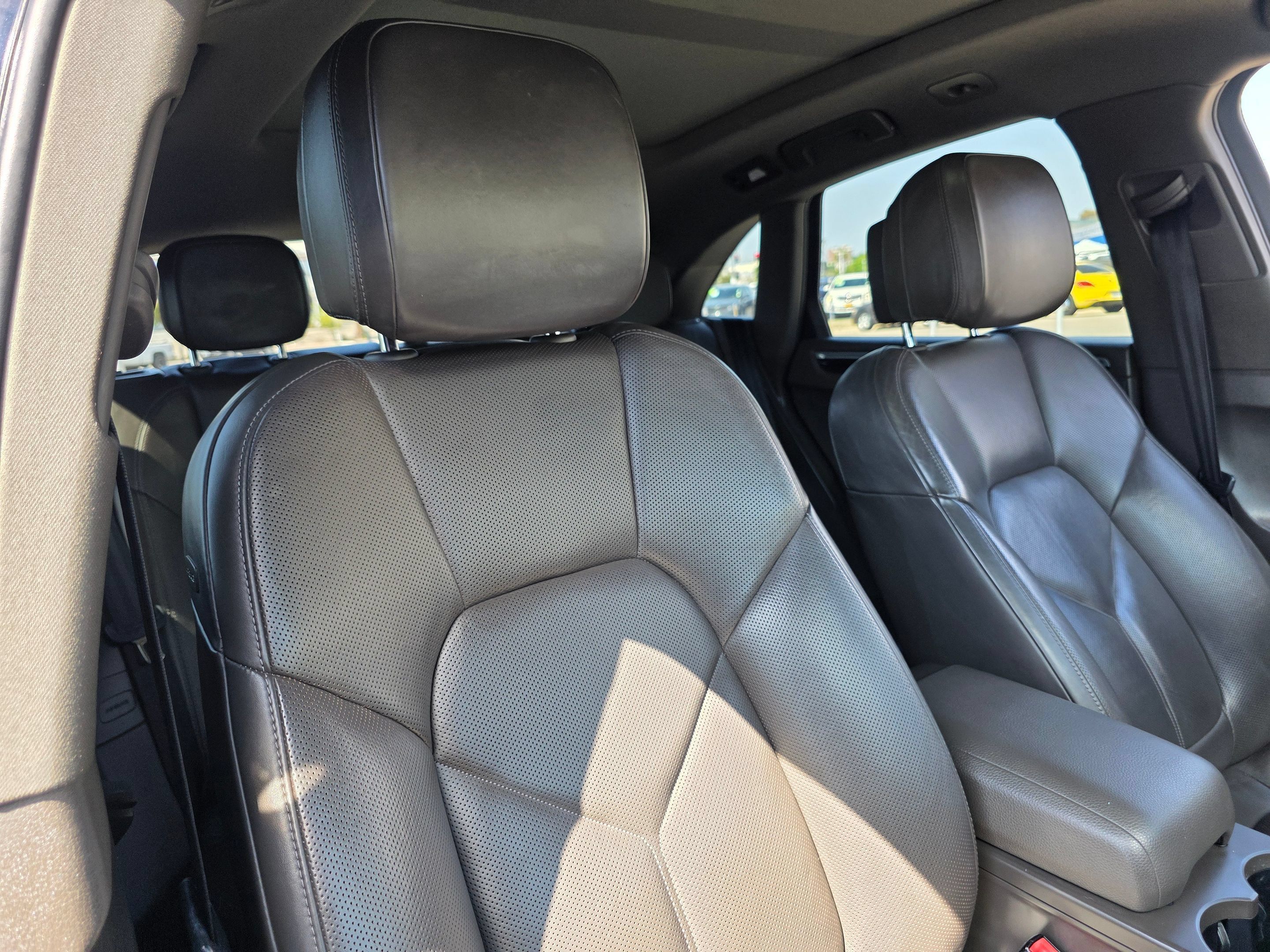 Used 2017 Porsche Macan S AWD/4WD image 11