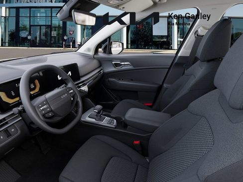 New 2026 Kia Sportage LX image 17