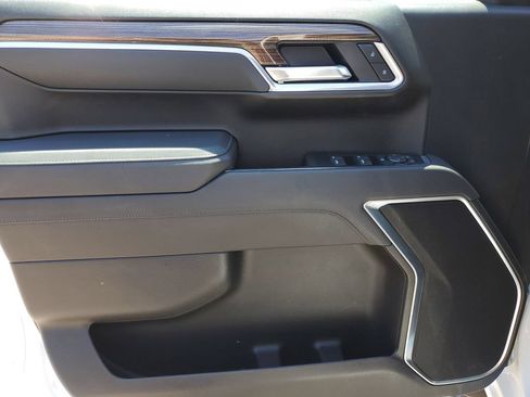 Certified 2025 Chevrolet Silverado 1500 LT AWD/4WD image 22
