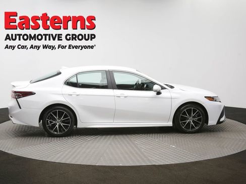 Used 2024 Toyota Camry SE FWD image 43