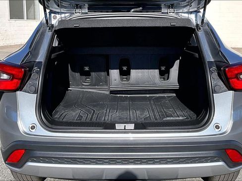 Certified 2024 Chevrolet Trax LT w/ LT Convenience Package image 24