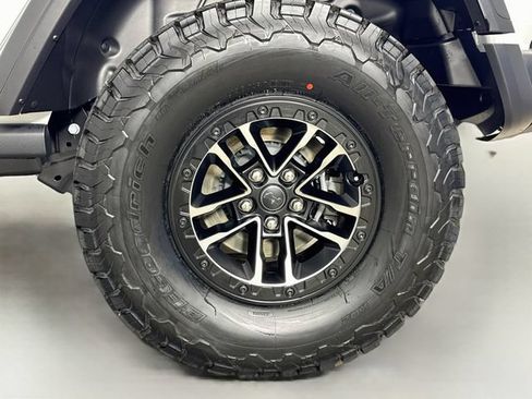 New 2026 Jeep Wrangler Unlimited Rubicon 392 w/ Quick Order Package 27X Moab AWD/4WD image 36