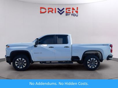 Used 2022 Chevrolet Silverado 2500 Custom w/ Custom Convenience Package