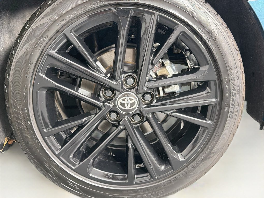 Used 2025 Toyota Camry SE FWD image 34
