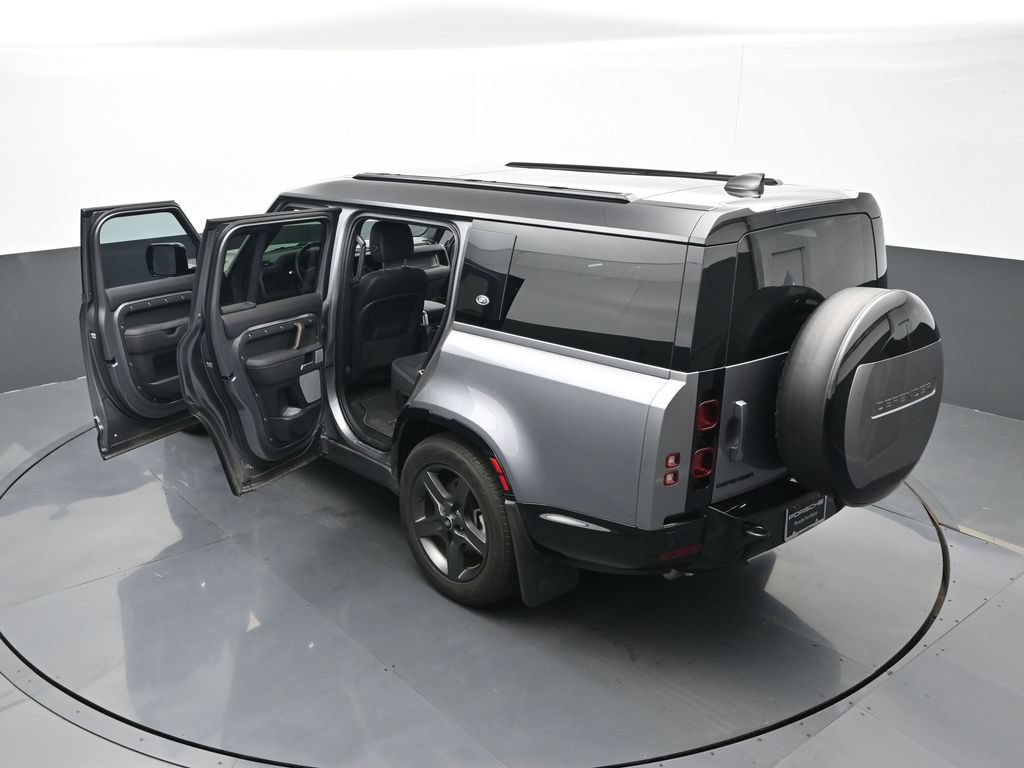 Used 2024 Land Rover Defender 130 X-Dynamic SE AWD/4WD image 25