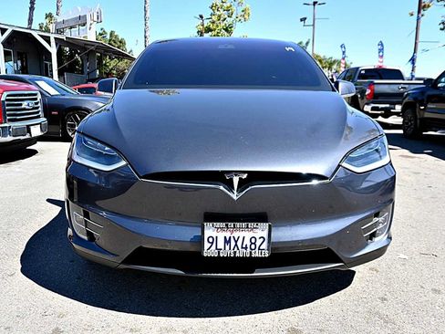 Used 2016 Tesla Model X 90D AWD/4WD image 2