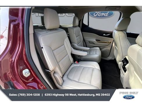 Used 2018 GMC Acadia Denali w/ Technology Package FWD image 20