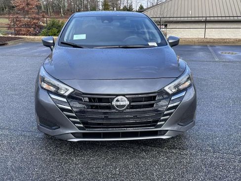 Used 2025 Nissan Versa SV w/ Trunk Package image 8