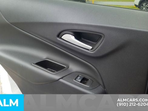 Used 2024 Chevrolet Equinox LT FWD image 24