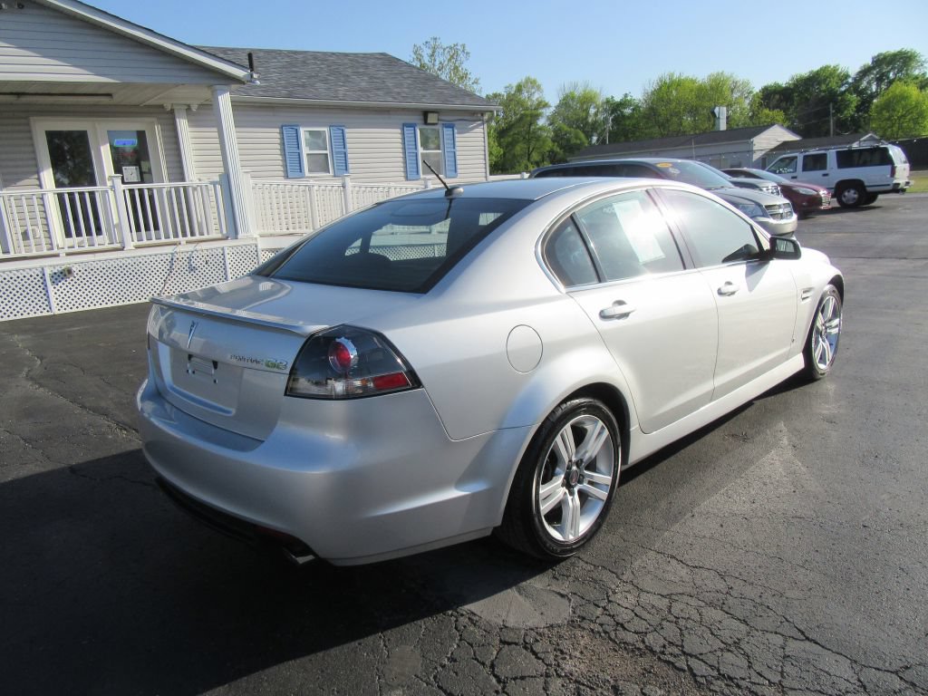 Used 2009 Pontiac G8 w/ Premium Package RWD image 10
