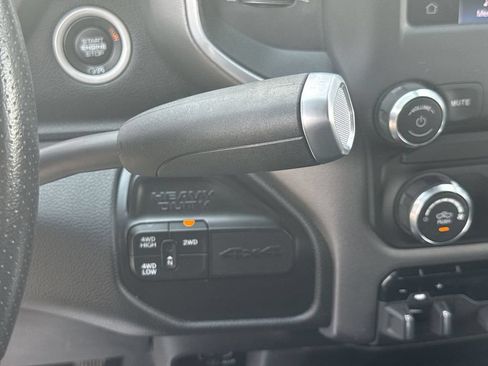 Used 2022 RAM 2500 Big Horn AWD/4WD image 26