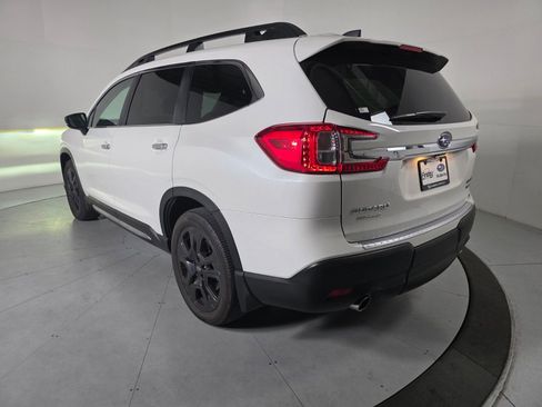 Used 2017 Subaru Crosstrek 2.0i Premium w/ Moonroof Package AWD/4WD image 3