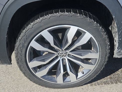 Used 2023 Volkswagen Atlas SEL Premium image 4