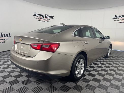 Used 2024 Chevrolet Malibu LT FWD image 7