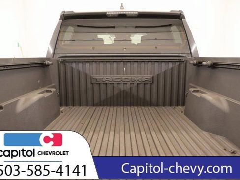 Used 2024 Toyota Tacoma SR5 AWD/4WD image 27
