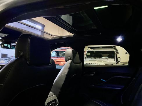 Used 2019 Jaguar F-PACE S image 31