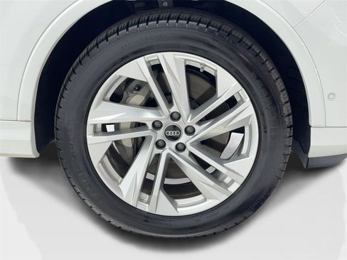 Used 2022 Audi Q7 3.0T Premium w/ Convenience Package image 50