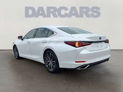 Certified 2024 Lexus ES 350 w/ Premium Package image 3