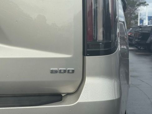 Used 2023 Cadillac Escalade Premium Luxury image 30