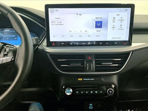 Used 2023 Ford Escape Platinum image 15