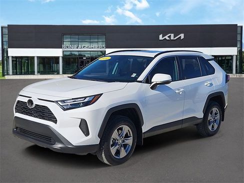 Used 2024 Toyota RAV4 XLE image 2