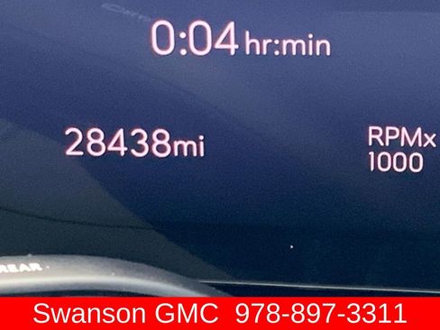 Used 2025 Buick Envision Preferred AWD/4WD image 13