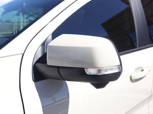 Used 2025 Ford Ranger Lariat w/ FX4 Off-Road Package image 15