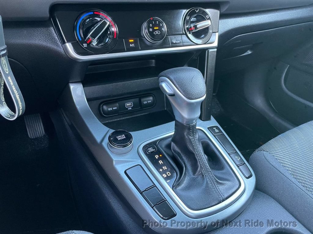 Used 2021 Kia Seltos LX AWD/4WD image 19