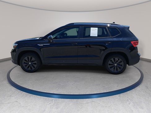 Used 2024 Volkswagen Taos S w/ MDO Package FWD image 8