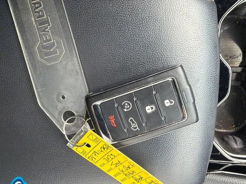 Used 2023 Jeep Grand Cherokee L Laredo AWD/4WD image 26