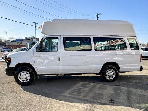 Used 2011 Ford E-350 and Econoline 350 Extended Super Duty w/ PWR Group image 13