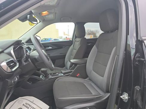 Used 2021 Chevrolet TrailBlazer LT w/ Convenience Package image 13