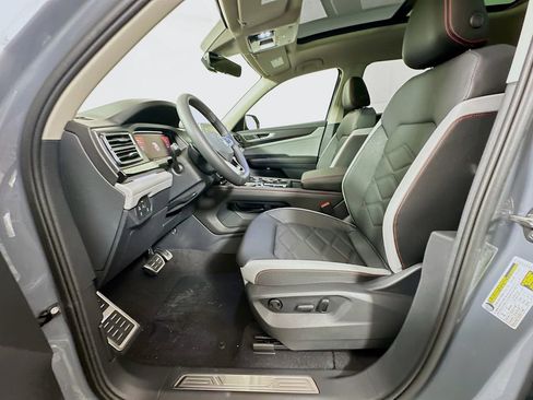New 2026 Volkswagen Atlas Peak Edition AWD/4WD image 10