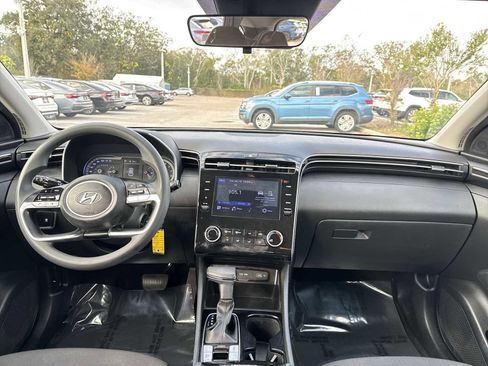 Used 2022 Hyundai Tucson SE image 14