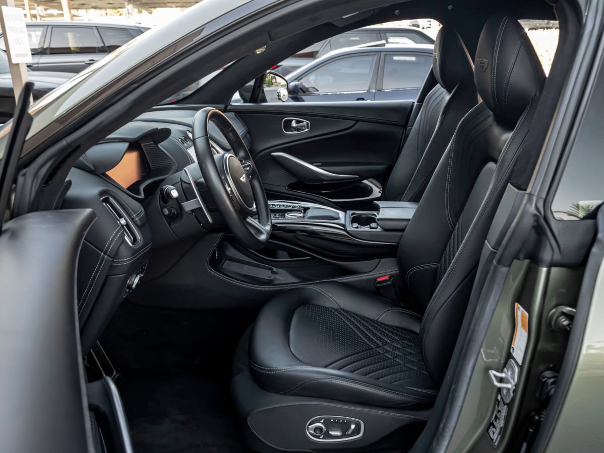 Used 2024 Aston Martin DBX AWD/4WD image 13