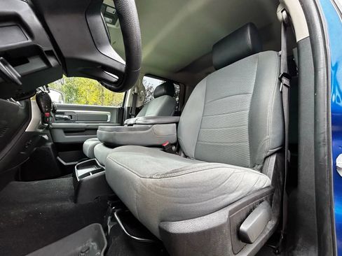 Used 2019 RAM 1500 Classic SLT image 26