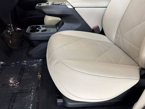 Certified 2024 BMW iX xDrive50 w/ Sport Package AWD/4WD image 28