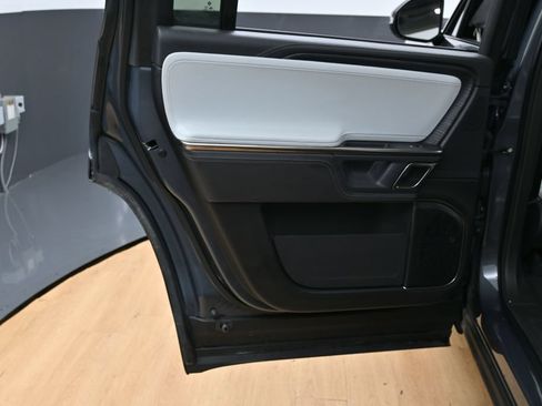 Used 2023 Rivian R1S Adventure AWD/4WD image 38