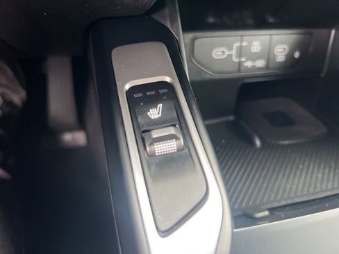 Used 2024 Kia Sorento S AWD/4WD image 54