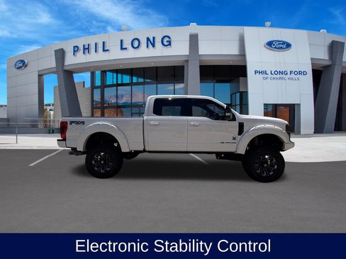 Used 2022 Ford F250 Lariat w/ Black Appearance Package AWD/4WD image 6