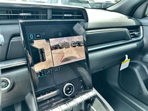New 2026 GMC Terrain Elevation w/ Technology Package II FWD image 29
