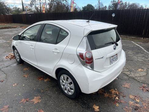 Used 2012 Toyota Prius C Four image 5