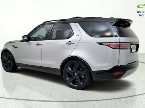 Used 2023 Land Rover Discovery S R-Dynamic AWD/4WD image 6