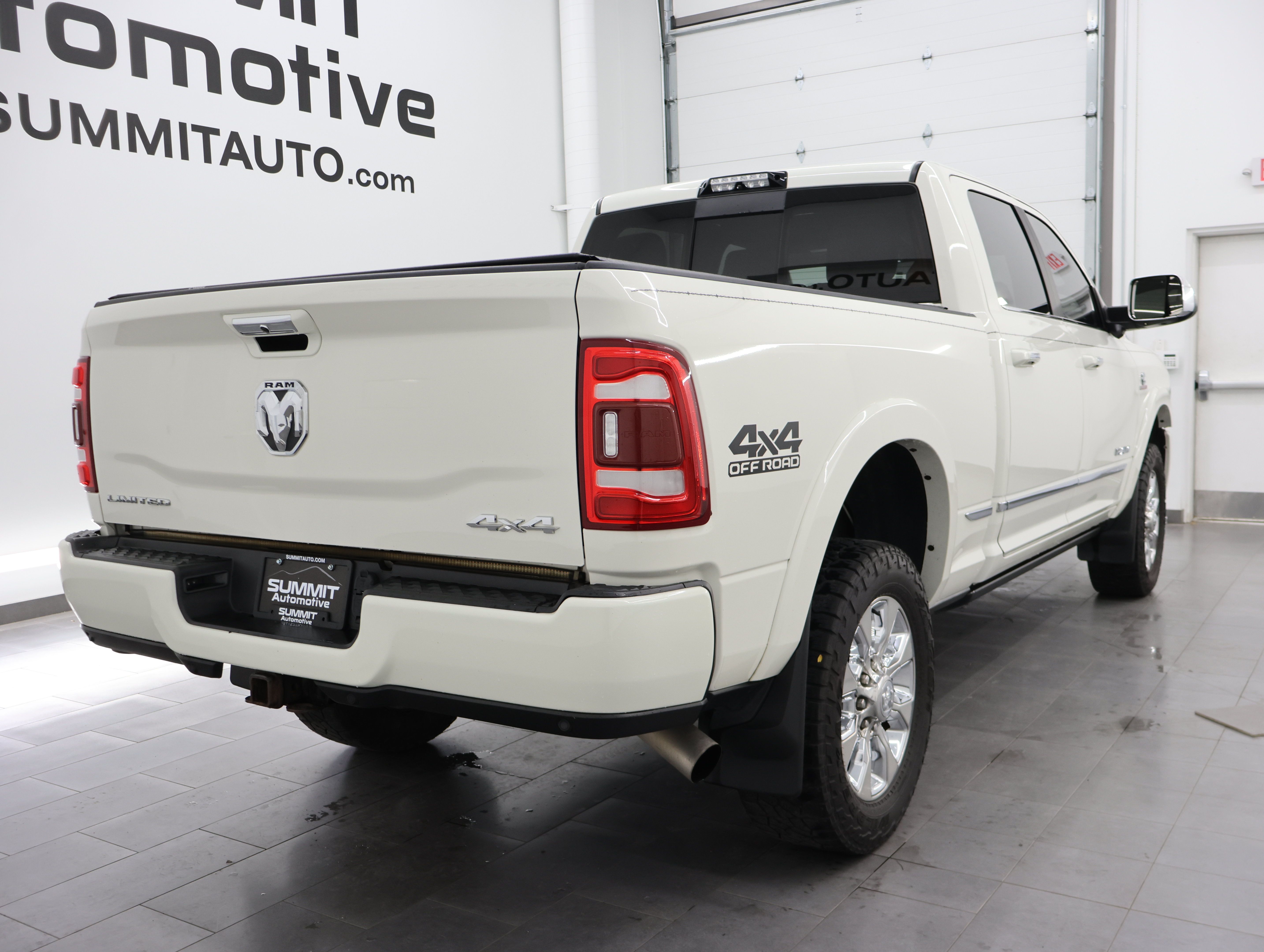 Used 2019 RAM 2500 Limited AWD/4WD image 4